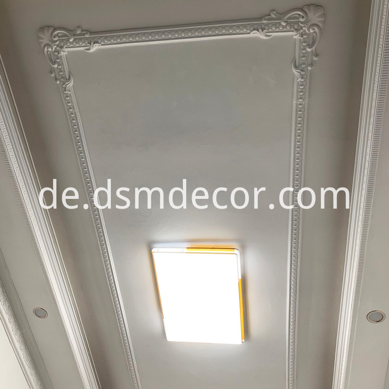 Stuhlschienen und Leistenecken Chair Rails and Panel Moulding Corners